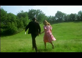 抓住了 通过 警察 - 在 的 标志 的 的 天蝎座 (1977) 性爱 场景 1