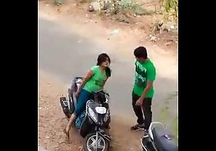 india kekasih panas ciuman dalam jalan