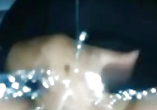Squirting Dans l' VOITURE