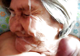 79 年 旧 奶奶 吸吮 和 脸部