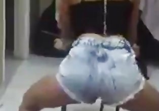 Malay girl twerking