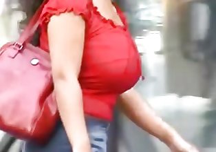 Love Watching Boobs in Streets