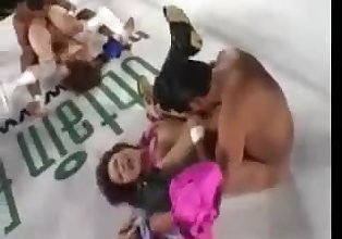 الآسيوية الجنس المصارعة