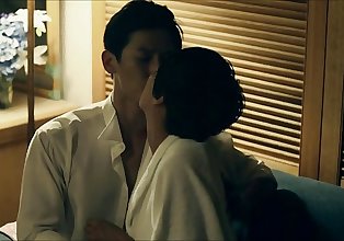 私 岛 (2013) 性爱 场景