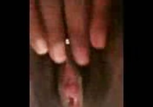 ebony jari fucks beliau menusuk pussy