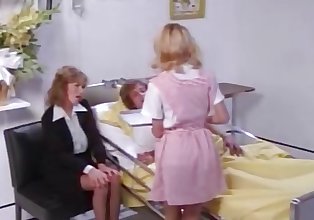 Ambra Caccia Chris Cassidy Nancy hoffman in vintage Sesso clip