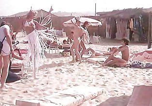 dans LA chaleur دي St تروبيه (1981) مع مارلين جيس
