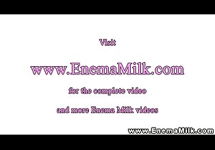 kinky बांध लेस्बियन महिला स्खलन दूध