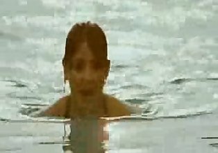 anushka Sharma in bikini