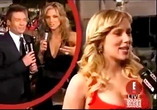 Scarlett Johansson boob grab on red carpet video - Funny videos - Fun only