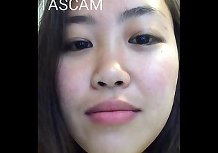 asiático chica Mostrar Natural tetas