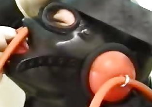 латекс маска нос трубы