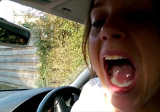 kamu sokak araba oral seks & Cum içinde ağız sürüş