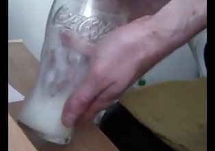 AN AMAZING CUM LOAD... I\'d love to drink it