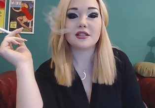 merokok fetish kecantikan hd