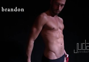 Brandon Jones sexy Nagi toreador ciało głaskanie kogut Erotyczny mężczyźni z Judasz