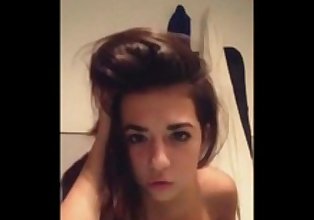 Italienisch masturbiert auf Webcam